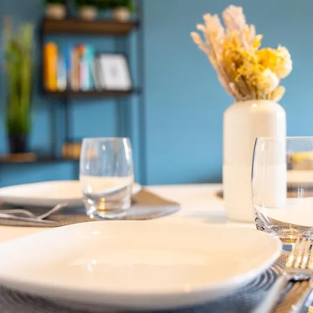 E&k Living - Design - Sky-tv - Kitchen - Free Parking Lejlighed *