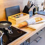 Lejlighed Uniqe - Design - Sky-tv - Kitchen - Free Parking