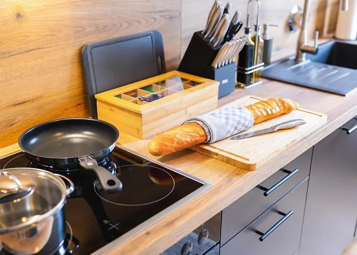 Apartament Uniqe - Design - Sky-tv - Kitchen - Free Parking
